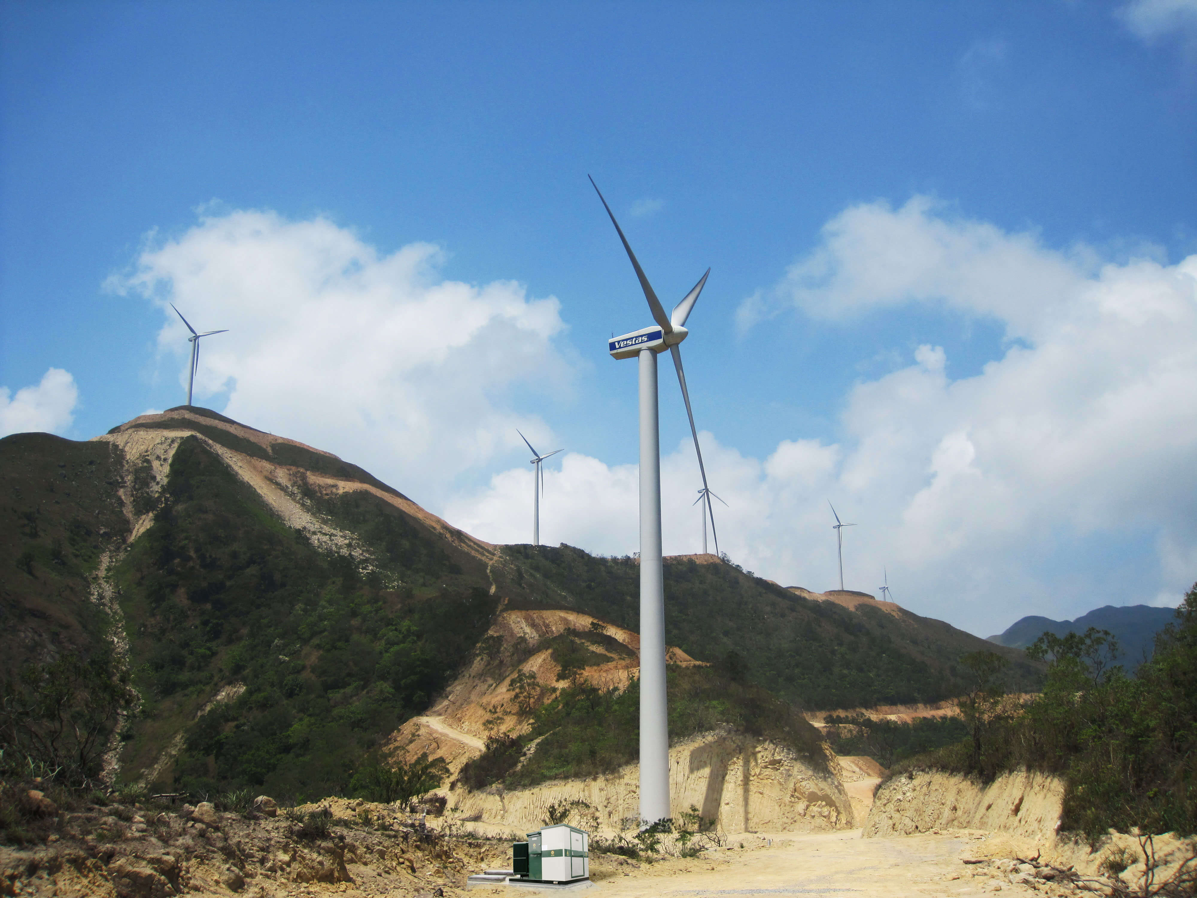 廣東粵電徐聞石板嶺、紅心樓、曲界風(fēng)電場(chǎng)群